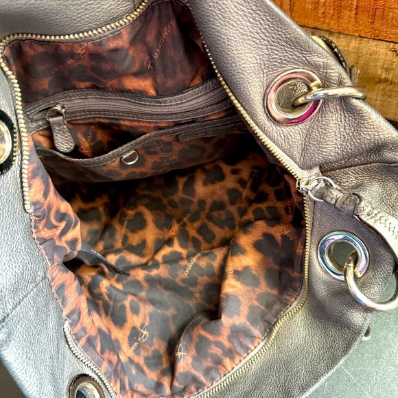 B. Makowsky Tri Color Stylish Genuine Leather Large Bag - Picture 8 of 11